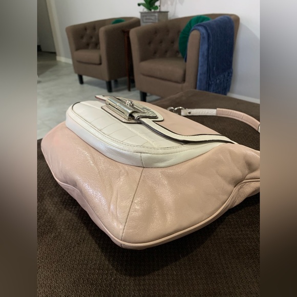 Coach shoulder bag - Picture 9 of 15